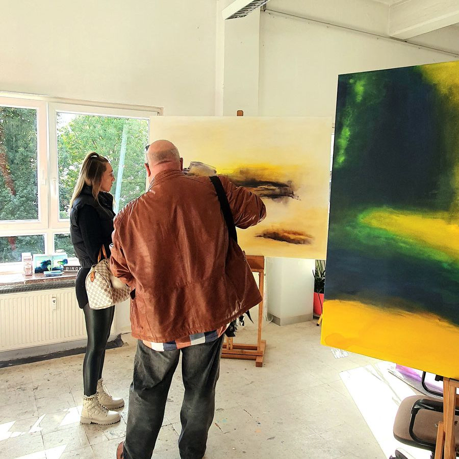 Im Atelier Kunstflirt Birgitta Schmitt